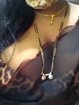 Sexy Radhikaa online show from 03-23-26, 11:43