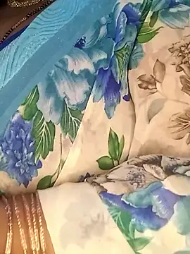 Sexy Radhikaa online show from 03-27-26, 06:44