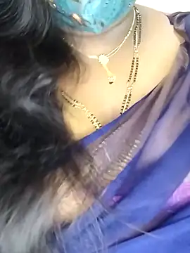 Sexy Radhikaa online show from 03-17-26, 01:41