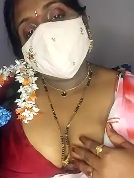 Snapshot of Sexy_Radhikaa chatting on 02-19-25, 06:32 Sexy Radhikaa online show from 02-19-25, 06:32