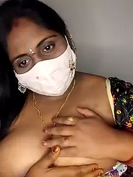 Snapshot of Sexy_Radhikaa chatting on 02-10-25, 07:04 Sexy Radhikaa online show from 02-10-25, 07:04