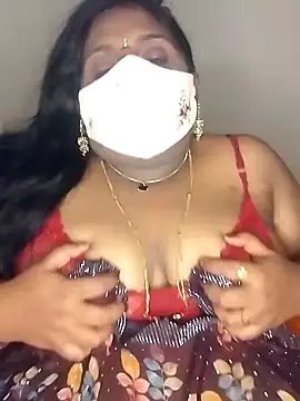 Snapshot of Sexy_Radhikaa chatting on 02-24-25, 04:04 Sexy Radhikaa online show from 02-24-25, 04:04