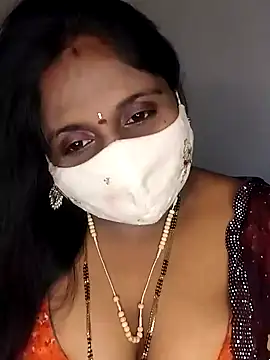 Snapshot of Sexy_Radhikaa chatting on 03-11-25, 04:30 Sexy Radhikaa online show from 03-11-25, 04:30