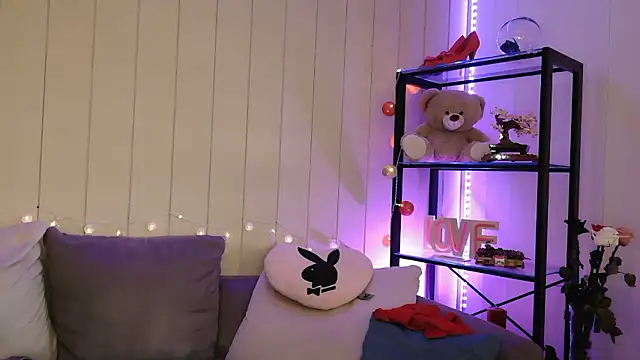 Lyscoquine online show from 01-12-26, 12:45