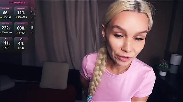 BrittByron online show from 10-26-25, 05:19