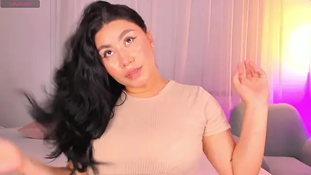 Snapshot of leylaclintonxx chatting on 10-16-25, 08:50 leylaclintonxx online show from 10-16-25, 08:50