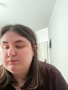 hotiee online show from 03-18-25, 11:33