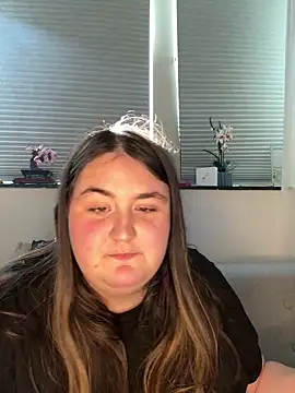 hotiee online show from 04-01-26, 02:03