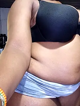 curvyloneah75 online show from 11-02-25, 04:39