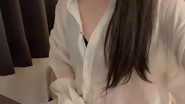 Snapshot of yuyum651 chatting on 12-29-24, 03:45 yuyum651 online show from 12-29-24, 03:45