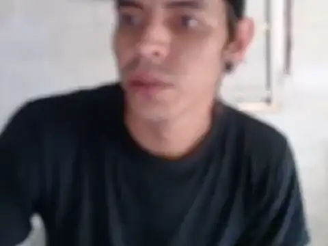 Snapshot of tayler_punk_noise chatting on 12-30-24, 08:15 tayler punk noise online show from 12-30-24, 08:15