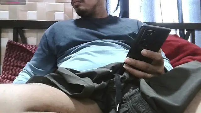Snapshot of Uncut_daddy247 chatting on 03-24-26, 07:19 Uncut daddy247 online show from 03-24-26, 07:19
