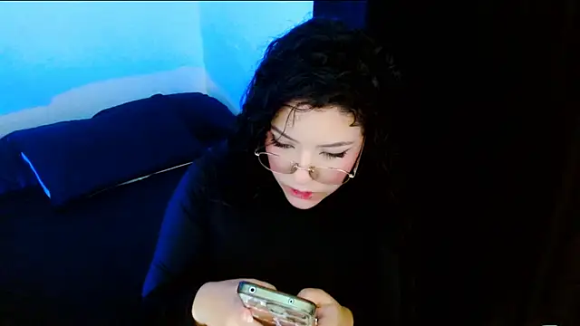 DollCam   online show from 09-29-25, 12:17