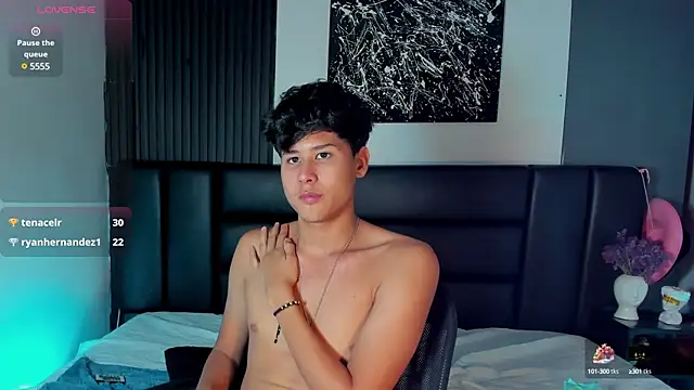 Snapshot of RaidenBoy1 chatting on 01-24-25, 01:56 RaidenBoy1 online show from 01-24-25, 01:56