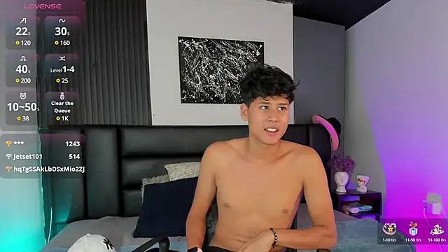 Snapshot of RaidenBoy1 chatting on 01-14-25, 10:44 RaidenBoy1 online show from 01-14-25, 10:44