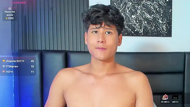 Snapshot of RaidenBoy1 chatting on 01-19-25, 11:43 RaidenBoy1 online show from 01-19-25, 11:43