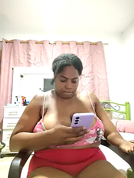 Snapshot of GoddessCarrie chatting on 04-27-26, 05:05 GoddessCarrie online show from 04-27-26, 05:05