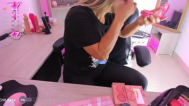 Evangeline johns online show from 11-19-25, 07:58