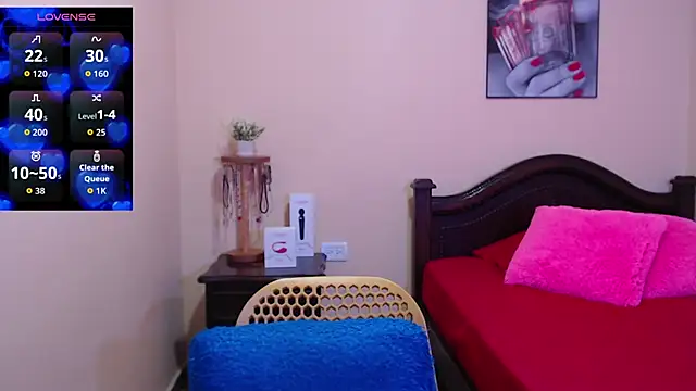 Snapshot of sara_florez1 chatting on 09-11-25, 09:53 sara florez1 online show from 09-11-25, 09:53