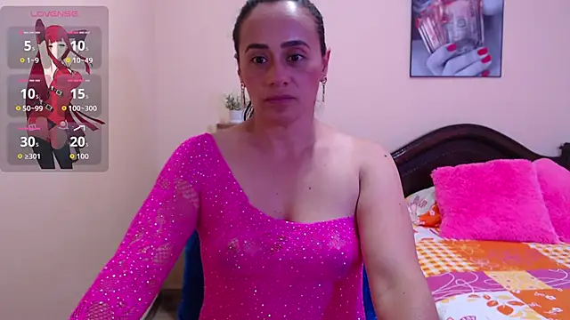 Snapshot of sara_florez1 chatting on 09-30-25, 01:00 sara florez1 online show from 09-30-25, 01:00