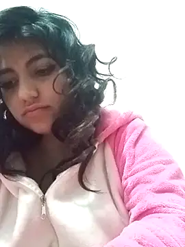 Naomy veracruz  online show from 12-21-25, 02:35