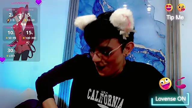 Alessa mullen online show from 11-15-25, 03:21