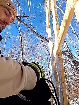 Snapshot of Fuckboy4public chatting on 03-15-26, 06:26 Fuckboy4public online show from 03-15-26, 06:26