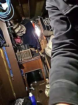 Snapshot of Fuckboy4public chatting on 10-31-25, 08:00 Fuckboy4public online show from 10-31-25, 08:00