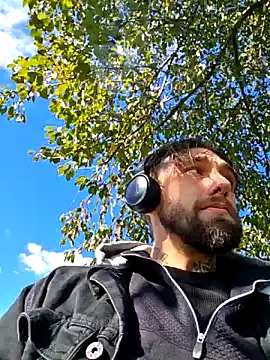 Snapshot of Fuckboy4public chatting on 10-28-25, 06:40 Fuckboy4public online show from 10-28-25, 06:40