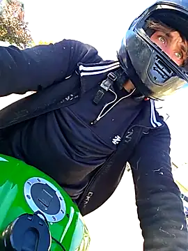 Snapshot of Fuckboy4public chatting on 10-03-25, 07:26 Fuckboy4public online show from 10-03-25, 07:26