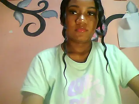 Snapshot of Fariana01 chatting on 01-07-25, 10:41 Fariana01 online show from 01-07-25, 10:41