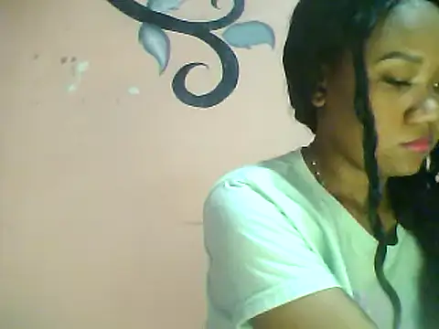 Snapshot of Fariana01 chatting on 01-21-25, 08:21 Fariana01 online show from 01-21-25, 08:21