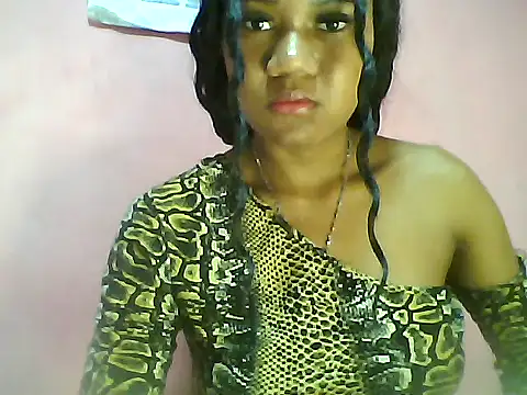 Snapshot of Fariana01 chatting on 02-02-25, 12:09 Fariana01 online show from 02-02-25, 12:09