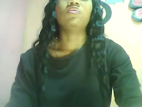 Snapshot of Fariana01 chatting on 01-02-25, 10:22 Fariana01 online show from 01-02-25, 10:22