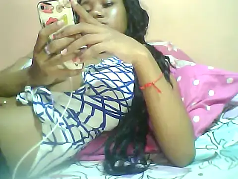 Snapshot of Fariana01 chatting on 01-28-25, 03:25 Fariana01 online show from 01-28-25, 03:25