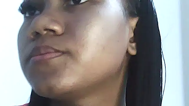 Snapshot of Fariana01 chatting on 09-10-25, 01:48 Fariana01 online show from 09-10-25, 01:48