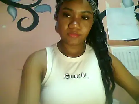 Snapshot of Fariana01 chatting on 02-04-25, 01:23 Fariana01 online show from 02-04-25, 01:23