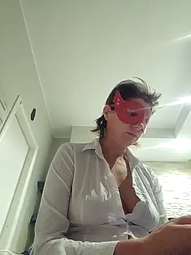 Vagabondainnamorata online show from 03-08-26, 04:38