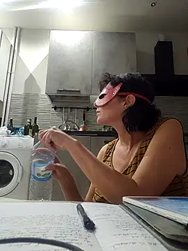 Vagabondainnamorata online show from 11-06-25, 04:55