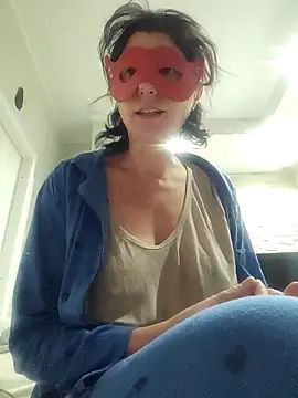 Vagabondainnamorata online show from 11-23-25, 04:22