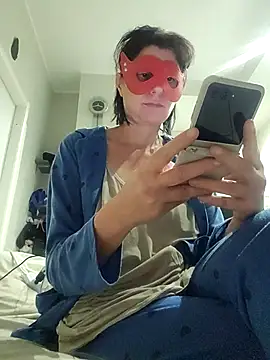 Vagabondainnamorata online show from 11-12-25, 05:11