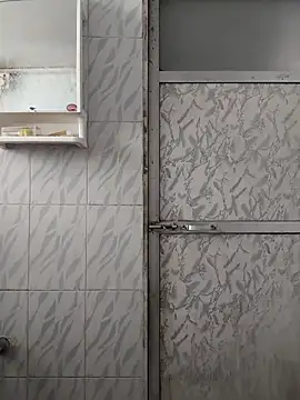 surabhi09 online show from 12-18-25, 08:41