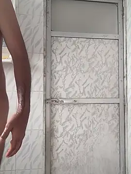 surabhi09 online show from 11-28-25, 03:39