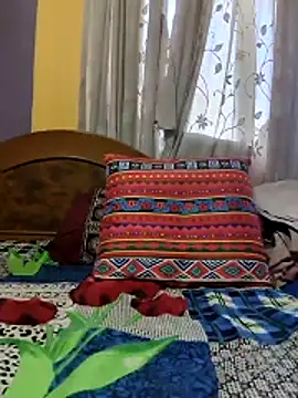 surabhi09 online show from 06-18-26, 12:43