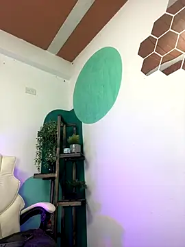 LollaByer online show from 11-20-25, 09:04