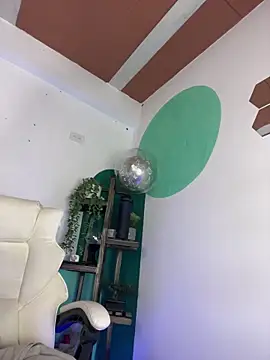 LollaByer online show from 04-07-26, 09:05