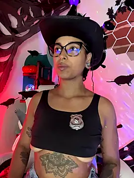 LollaByer online show from 10-15-25, 07:33