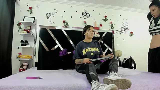 thedream girls online show from 10-25-25, 12:17