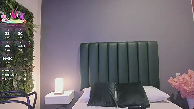 Snapshot of Julia_Martinez_ chatting on 03-20-25, 08:51 Julia Martinez online show from 03-20-25, 08:51