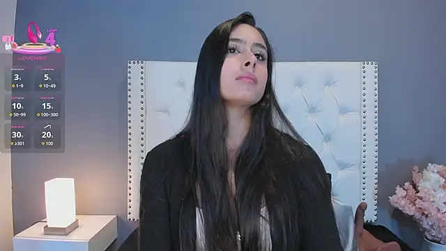 Snapshot of Julia_Martinez_ chatting on 09-19-25, 11:47 Julia Martinez online show from 09-19-25, 11:47